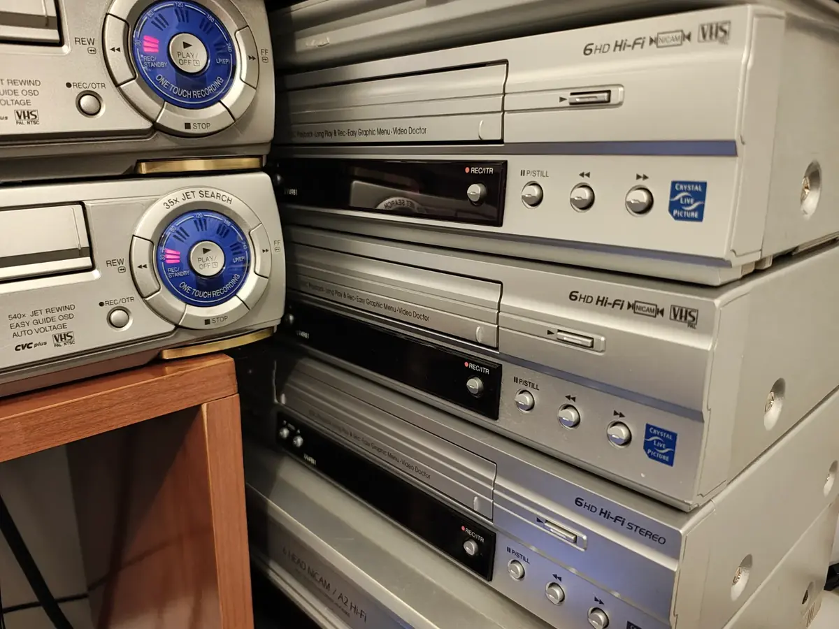 Prebacivanje VHS & VHS-C, Betamax, MiniDV, 8mm, Hi8 na USB