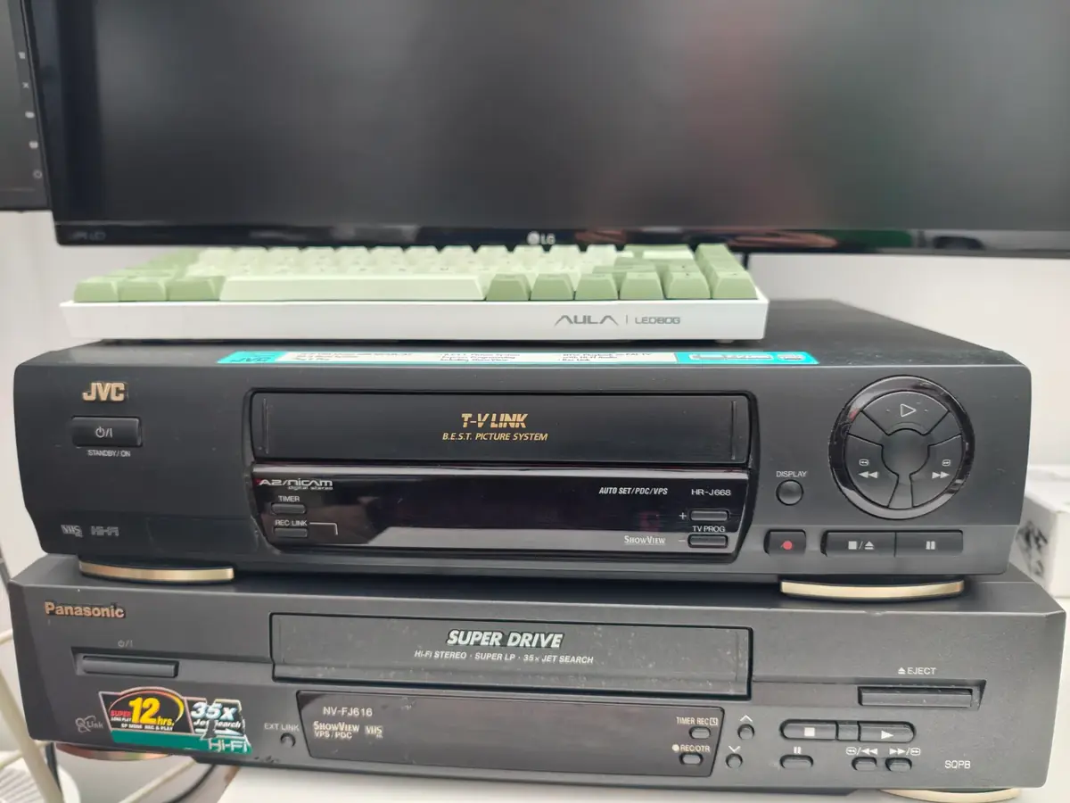 Prebacivanje VHS & VHS-C, Betamax, MiniDV, 8mm, Hi8 na USB