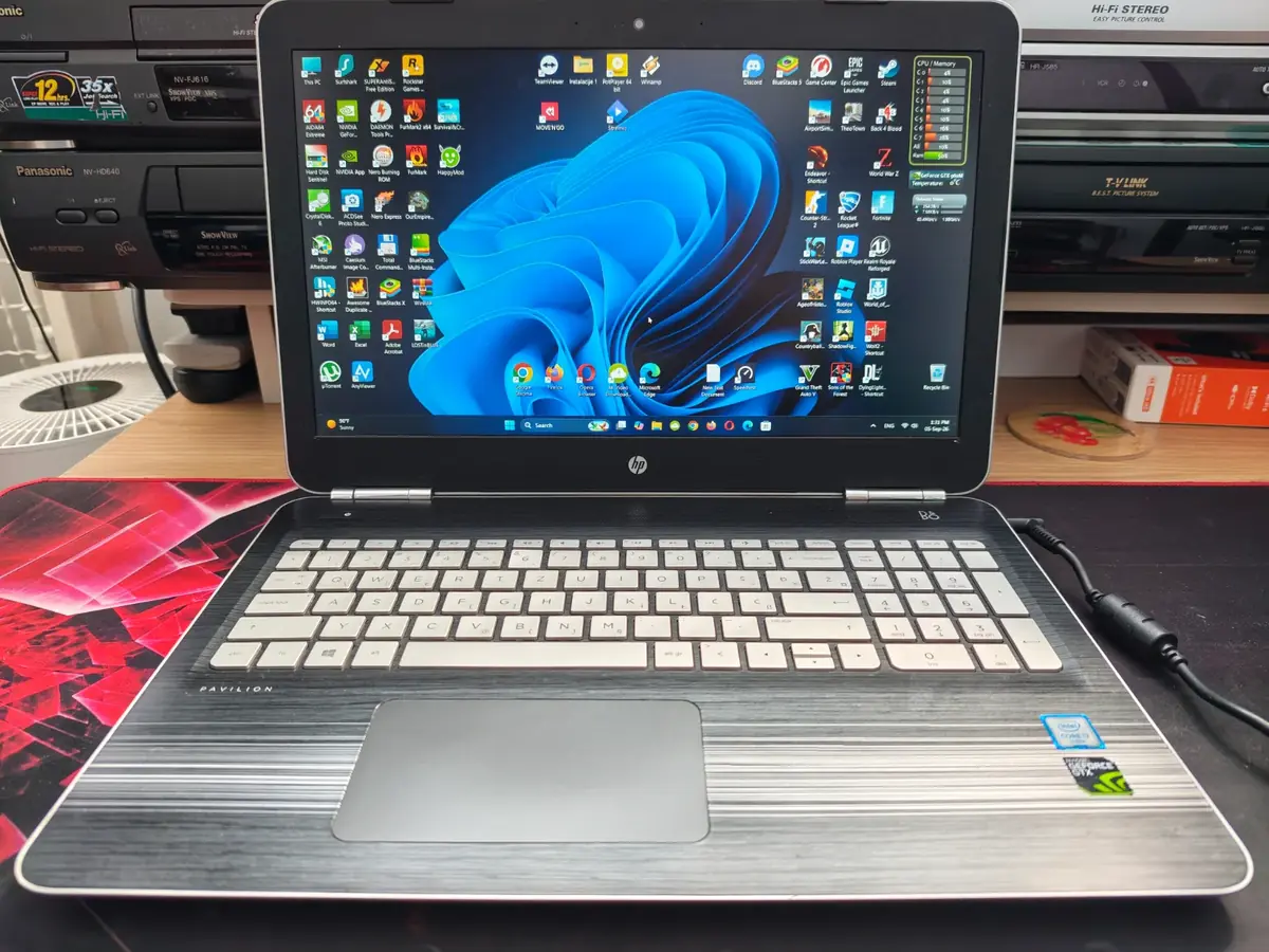 HP Pavilion Intel i7 6700HQ / GTX 960m / 16 GB