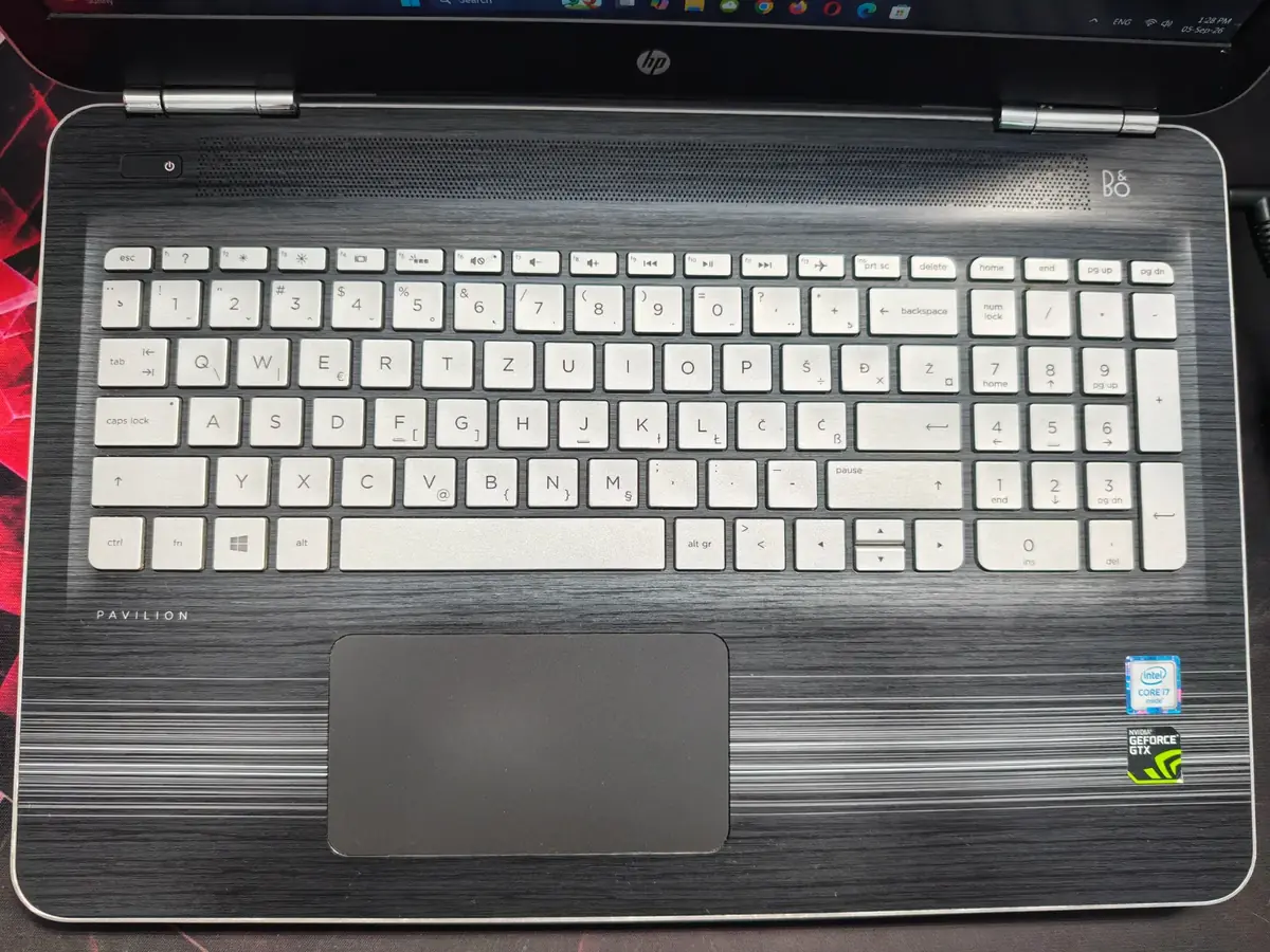 HP Pavilion Intel i7 6700HQ / GTX 960m / 16 GB